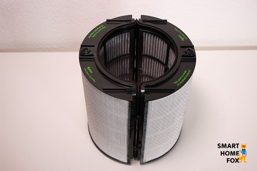 Man sieht einen HEPA-Filter.